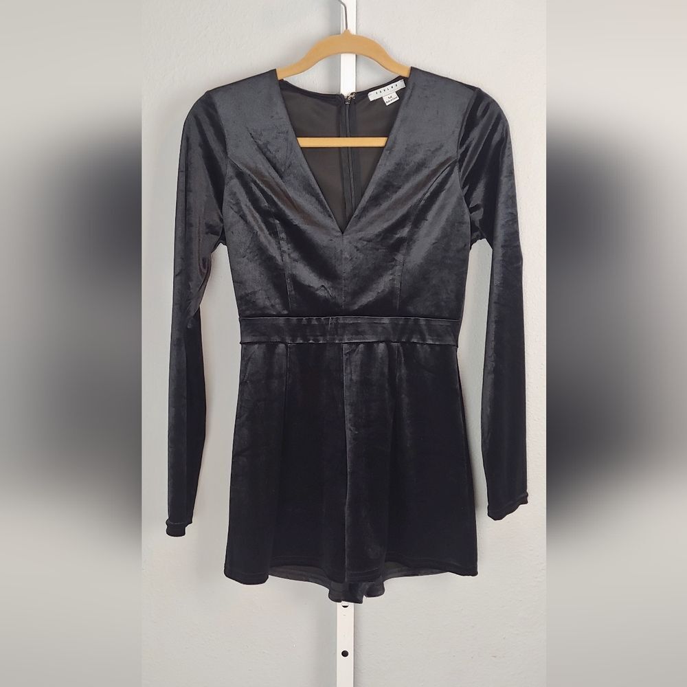 FAVLUX Long Sleeve V-Neck Velvet Romper Sz M